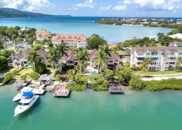 Luxurious In Jamaica Apartment Montego Bay